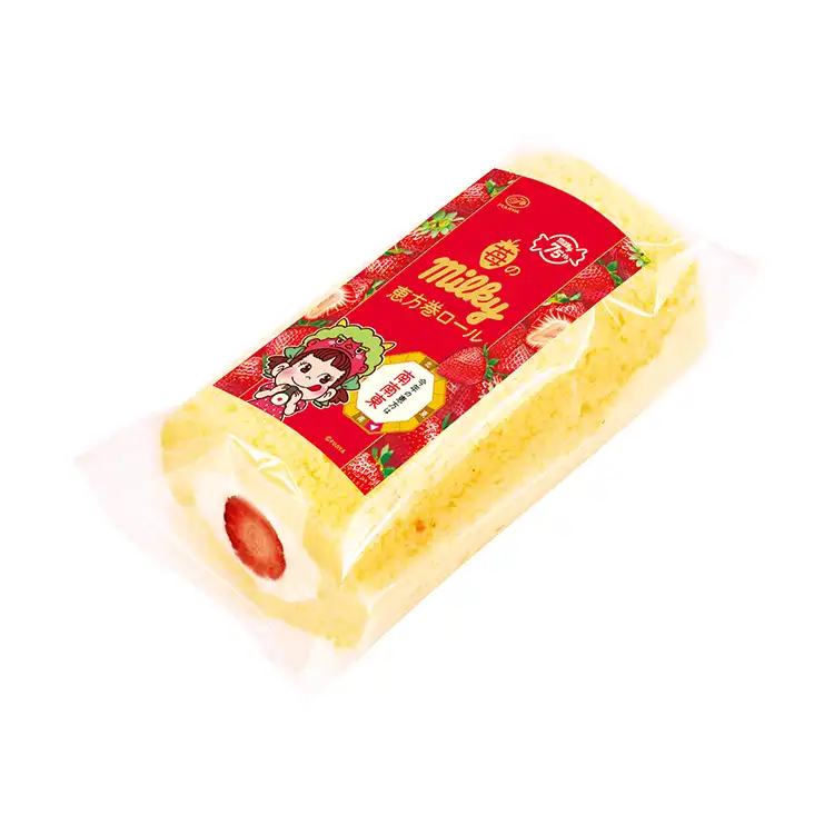 苺のミルキー恵方巻ロール